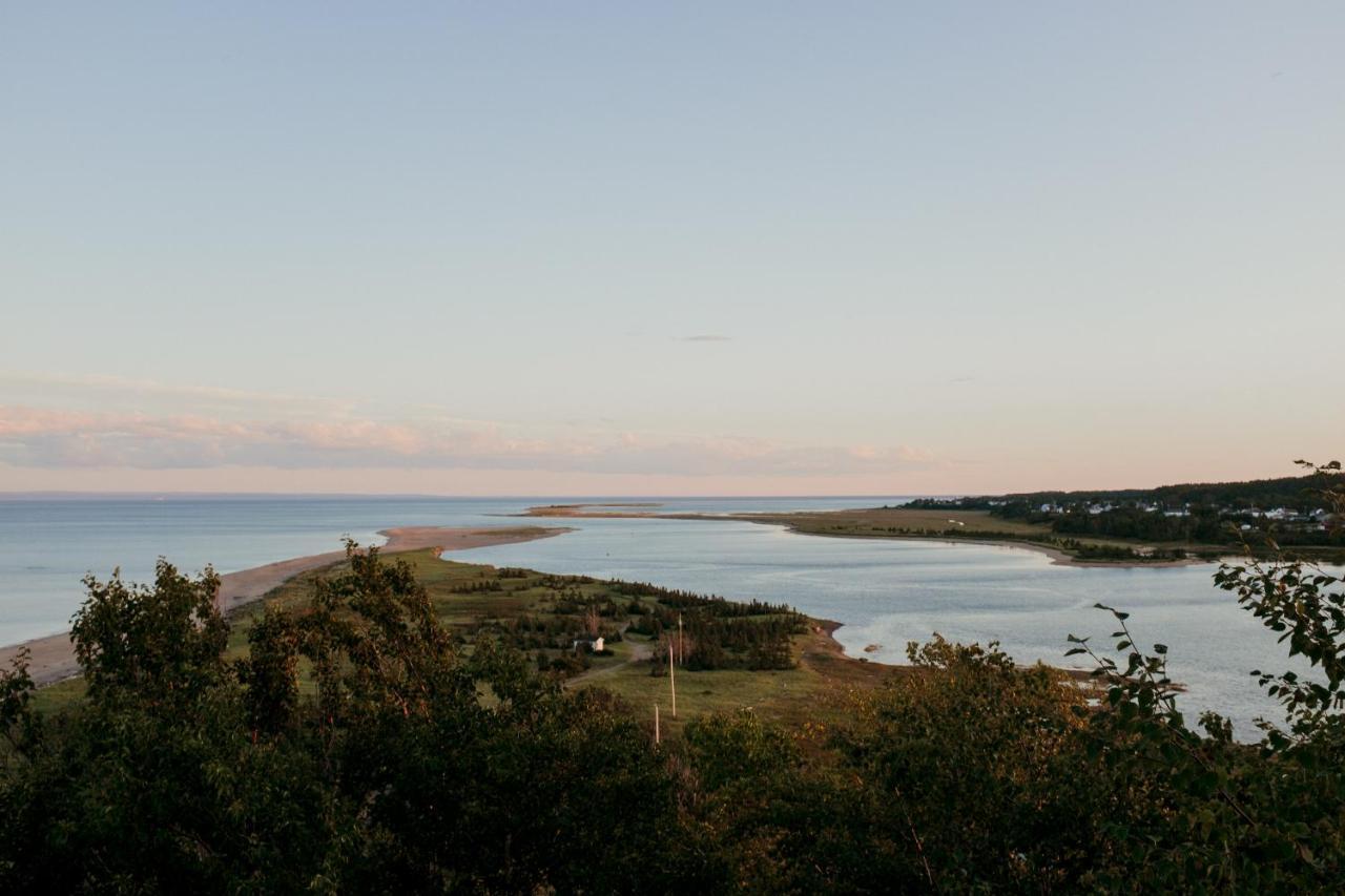 Gite La Maree Portneuf Sur Mer Luaran gambar
