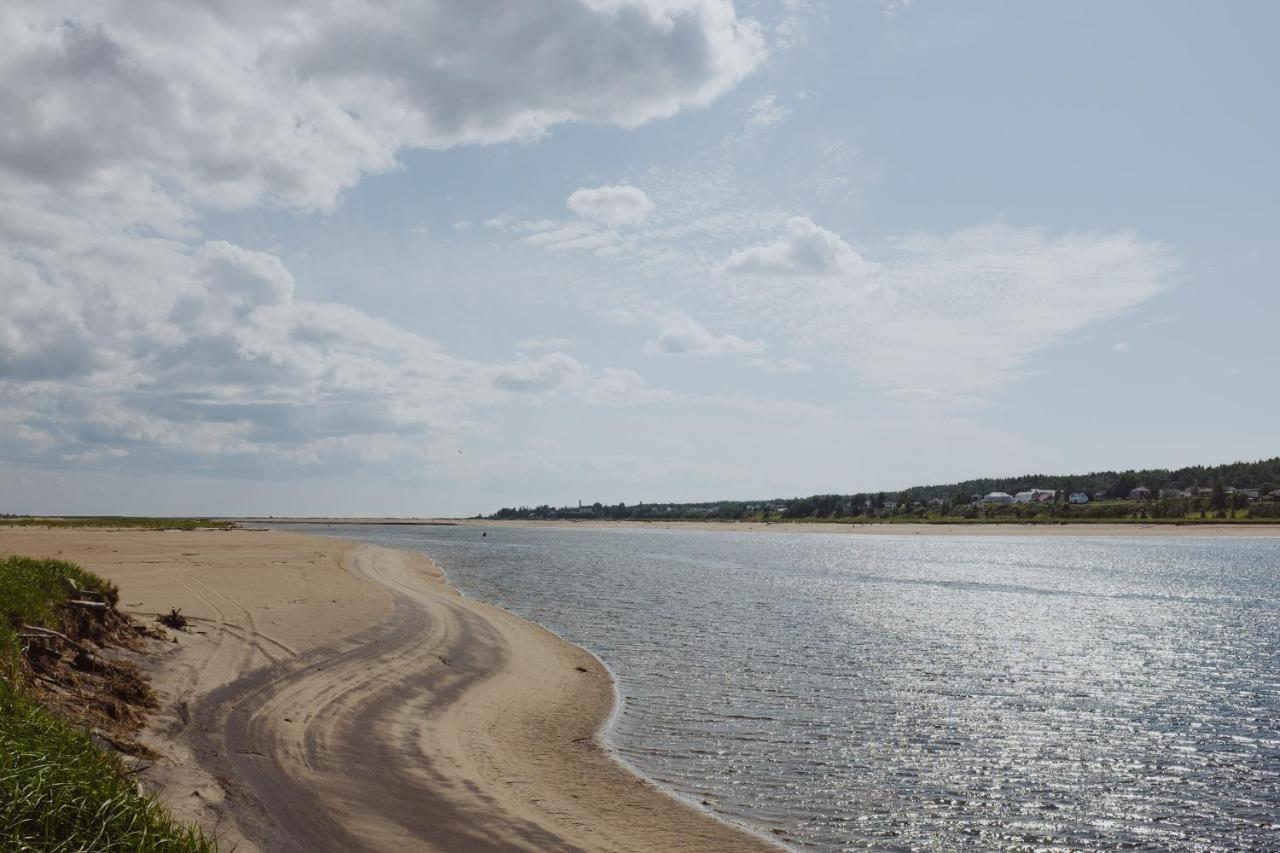 Gite La Maree Portneuf Sur Mer Luaran gambar